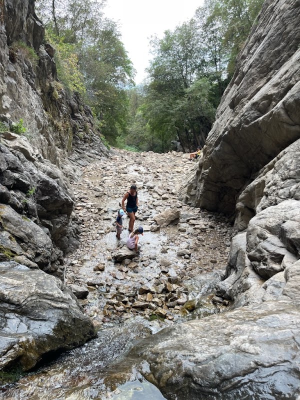 Waterfall and Canyon Adventure at Rocky Mouth Trail Head surrounding landscape