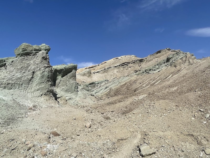 Colorful Geology and Striking Formations at Rainbow Basin Natural Area - Rainbow Basin Natural Area