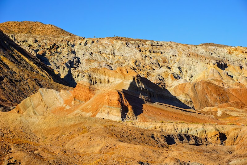 Colorful Geology and Striking Formations at Rainbow Basin Natural Area - Rainbow Basin Natural Area