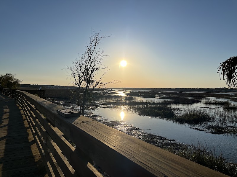 Scenic Waterfront Haven at Shelter Cove Community Park, Hilton Head Island surrounding landscape