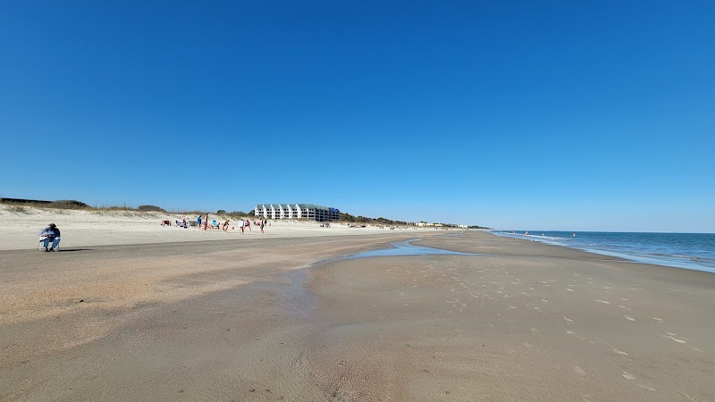 Scenic Coastal Escape at Bradley Beach, Hilton Head Island surrounding landscape