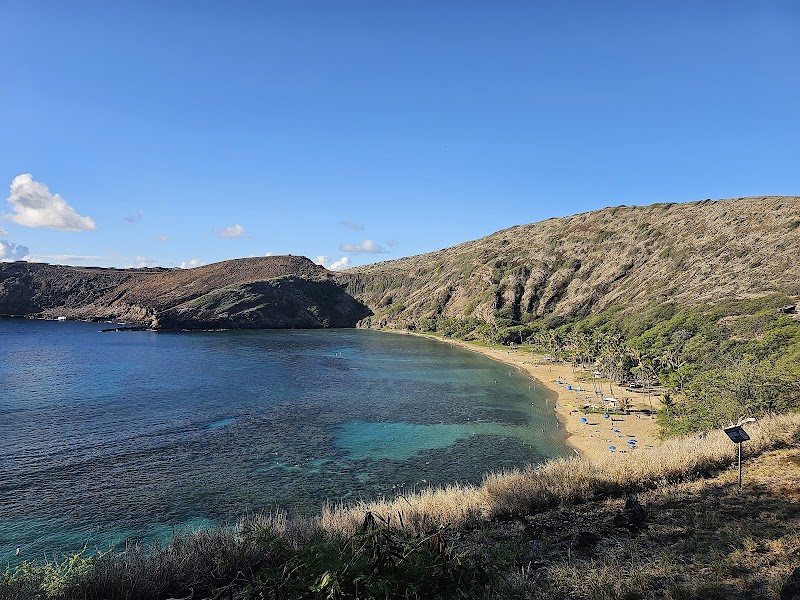 Coastal Marine Sanctuary: Hanauma Bay Nature Preserve in Honolulu - Hanauma Bay Nature Preserve