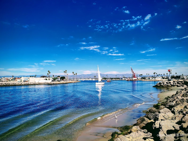 Coastal Charm of Hollywood Beach, Oxnard surrounding landscape