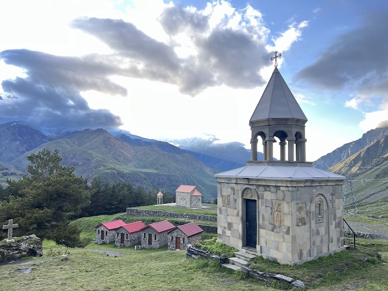 Scenic Mountain Escape at Mount Elias, Stepantsminda