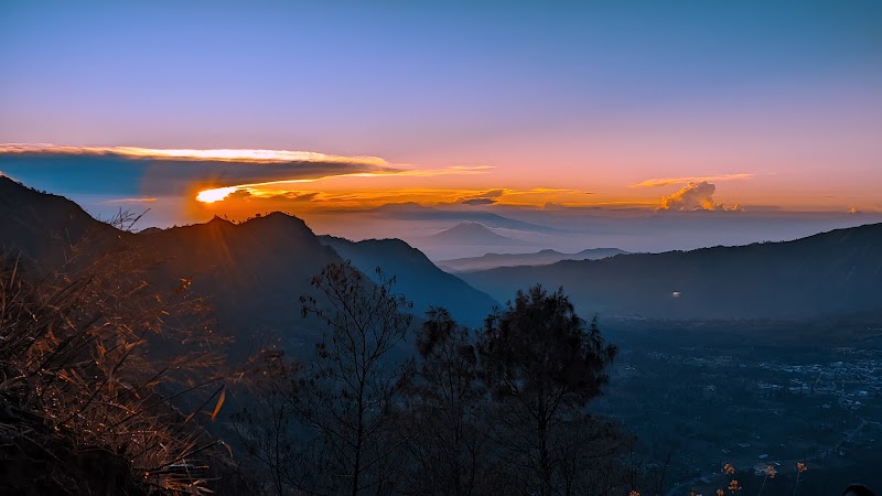 Nature’s Panorama: King Kong Hill in East Java - King Kong Hill