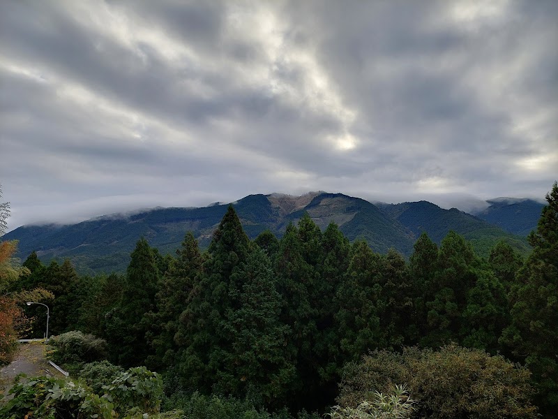 Scenic Hiking Along Kumano-Kodo Nakahechi Route - Kumano-Kodo Nakahechi Route (Chikatsuyu-Oji - Kobiro-Oji Section)