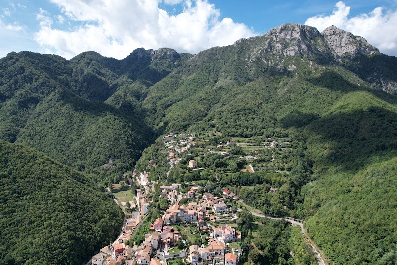 Mountain Trek and Coastal Views at Alta Via Dei Monti Lattari surrounding landscape