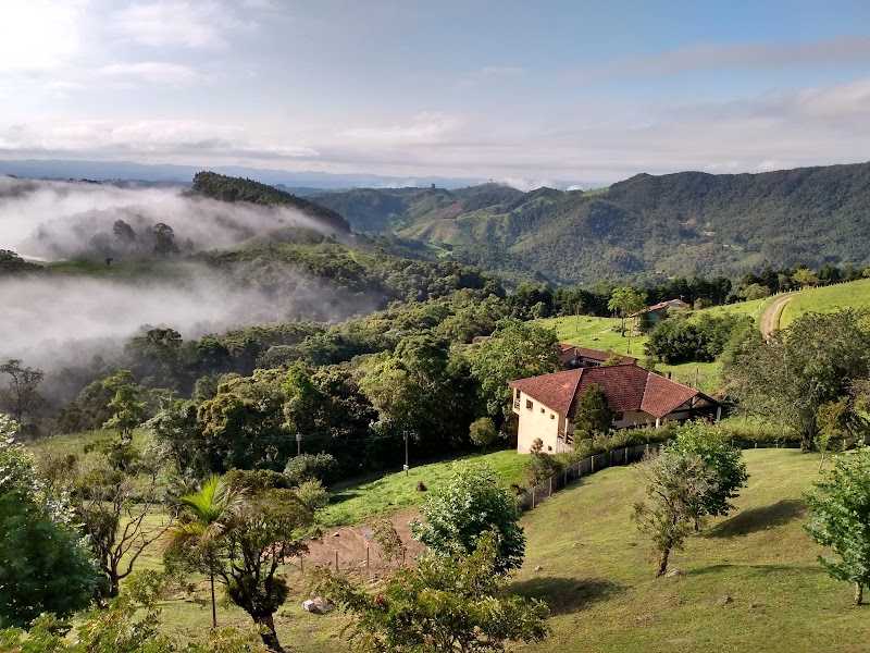 Circuit Gold Trail – Natural Beauty in Paraty, Brazil - Circuit Gold Trail