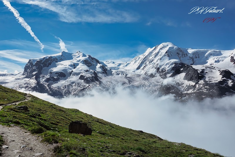 Glacier Trekking at Monte Rosa Hütte near Zermatt - Gletschertrekking Monte Rosa Hütte