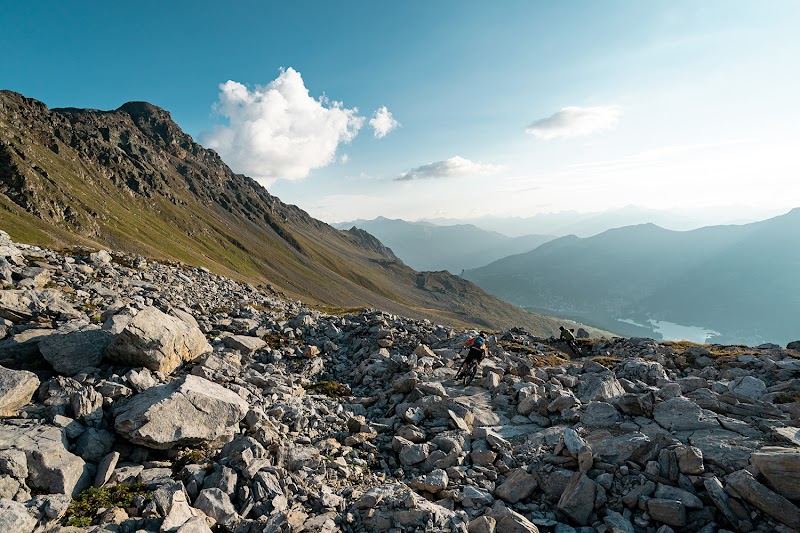 Trail Great White by ALLEGRA – Scenic Hiking in Obervaz, Switzerland - Trail Great White by ALLEGRA