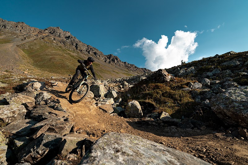 Trail Great White by ALLEGRA – Scenic Hiking in Obervaz, Switzerland - Trail Great White by ALLEGRA
