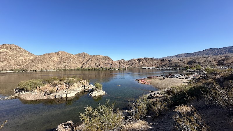 Kayaking Adventure on the Colorado River near Las Vegas surrounding landscape
