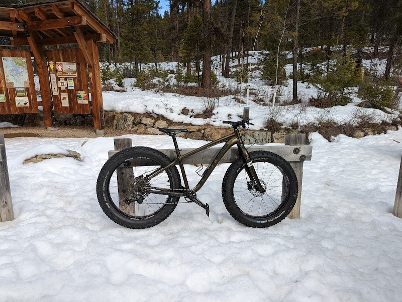 Hiking Adventure at Beaver Lakes Trailhead in Whitefish, Montana surrounding landscape