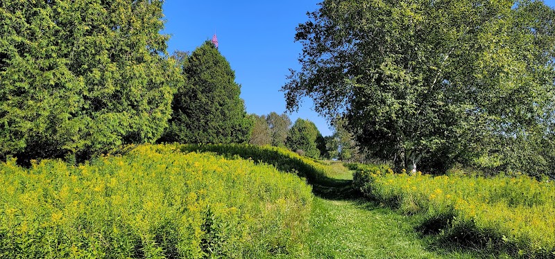 Scenic Trails & Waterways at Sturgeon Bay Canal Trail East surrounding landscape