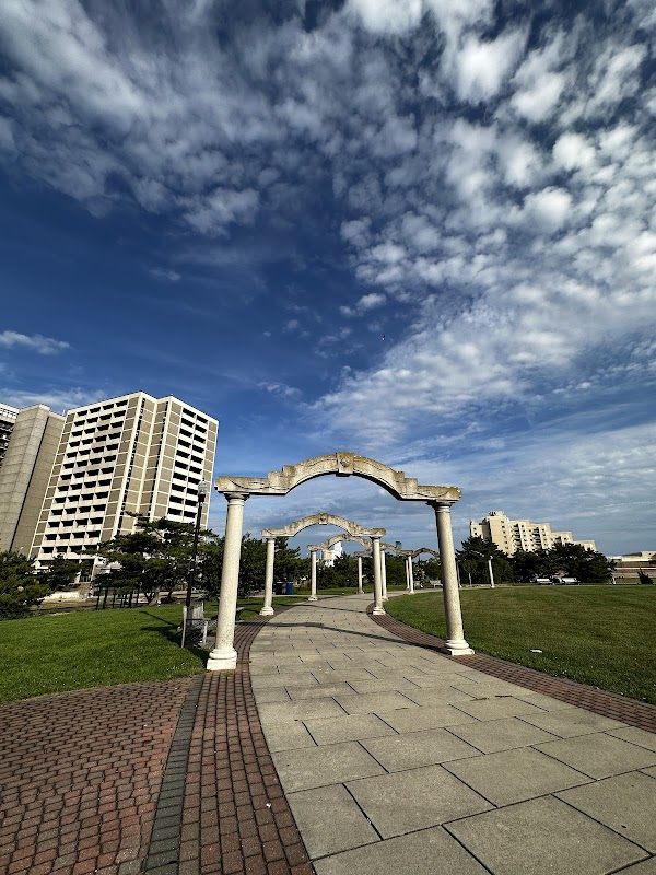 Waterfront Serenity and Urban Nature at Oscar E. McClinton Waterfront Park, Atlantic City surrounding landscape