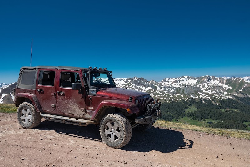 Engineer Pass Adventure in Colorado’s Alpine Loop surrounding landscape