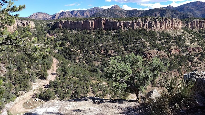 Scenic Climbing and Trails at Shelf Road, Colorado - Shelf Road