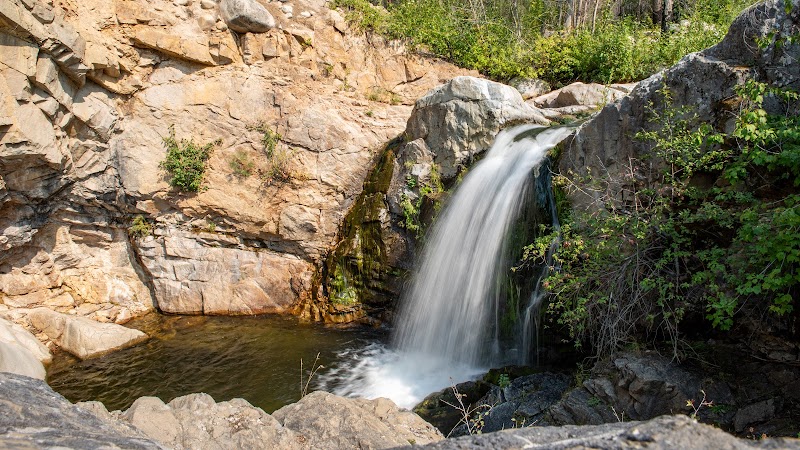 Waterfall Retreat at Boulder Creek Falls near Winthrop, WA surrounding landscape