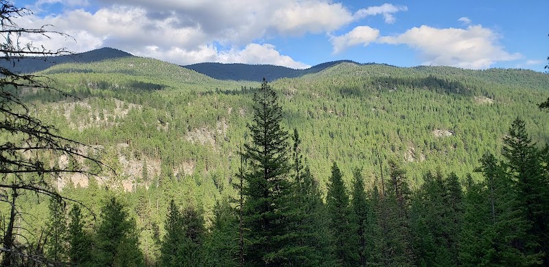 Waterfall Retreat at Falls Creek Campground near Winthrop, WA surrounding landscape