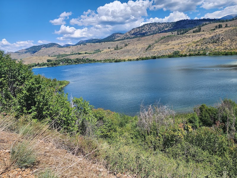 Scenic Hiking at Lake Creek Trailhead near Winthrop, WA - Lake Creek Trailhead