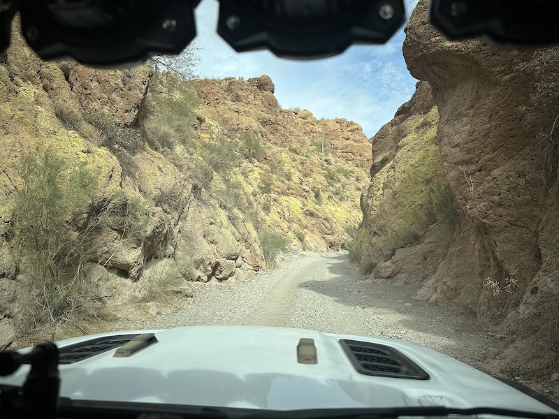 Adventure and Scenic Beauty at Box Canyon, Arizona outdoor detail