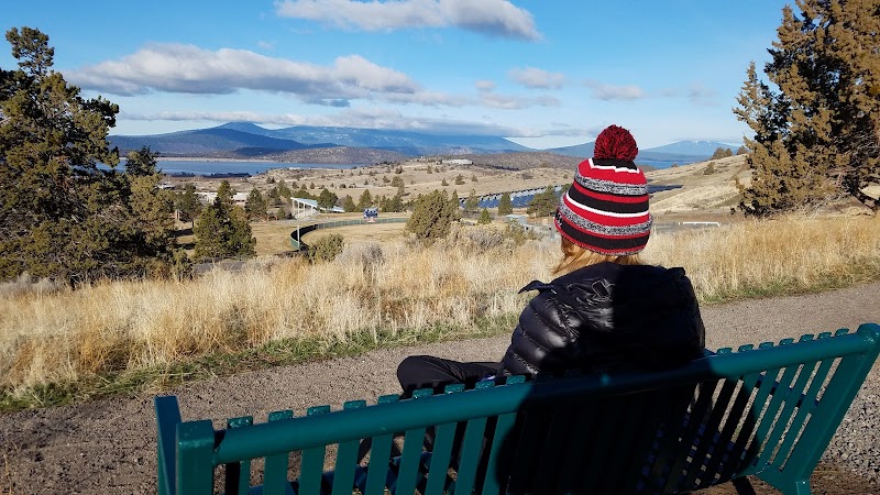 Scenic Hiking & Nature at Klamath Geo Trail, Oregon surrounding landscape