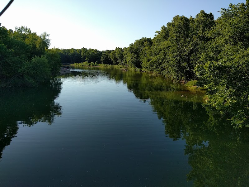 Outdoor Adventure & Scenic Beauty at Lake of the Ozarks State Park outdoor detail