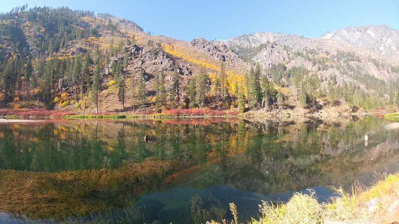 Scenic Wilderness at Icicle Ridge, Washington surrounding landscape