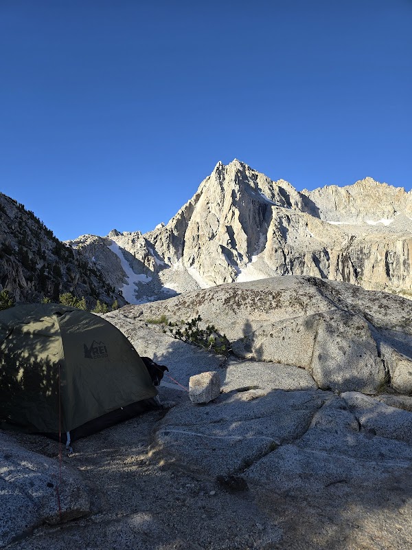 Scenic High-Altitude Lake at Hungry Packer, California - Hungry Packer Lake