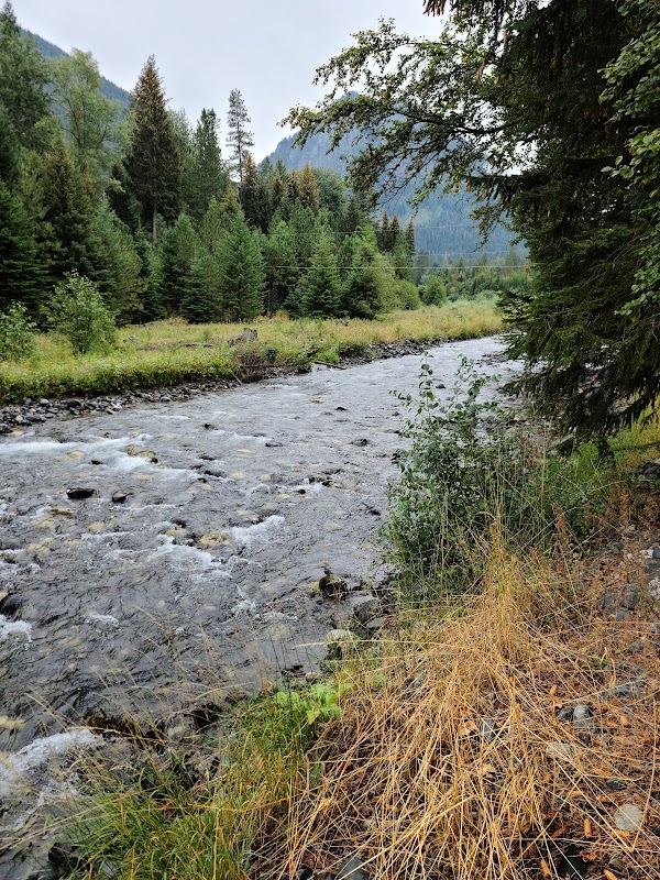Lakeside Mountain Beauty at Wallowa Lake State Park surrounding landscape