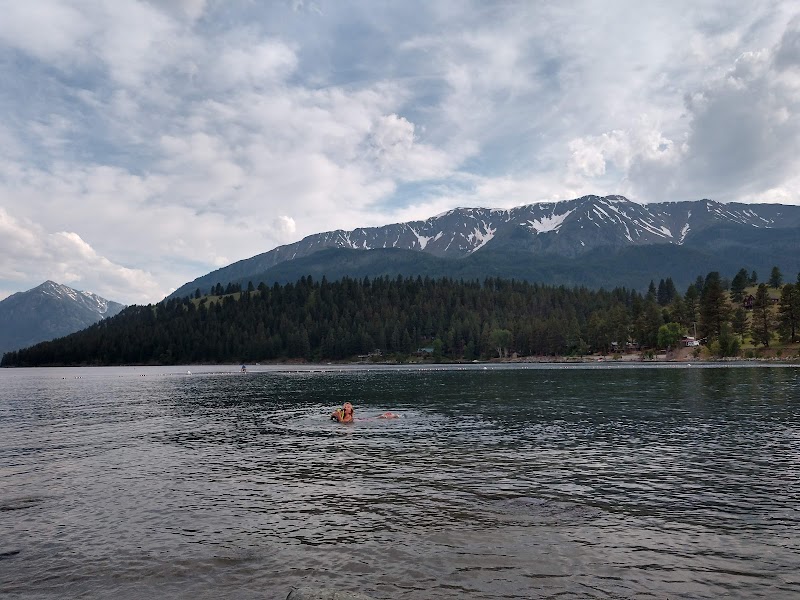Lakeside Mountain Beauty at Wallowa Lake State Park - Wallowa Lake State Park