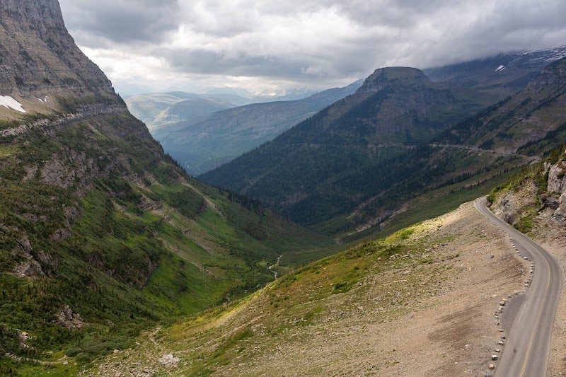 Hiking the Highline Trail in Montana’s Majestic Glacier National Park surrounding landscape