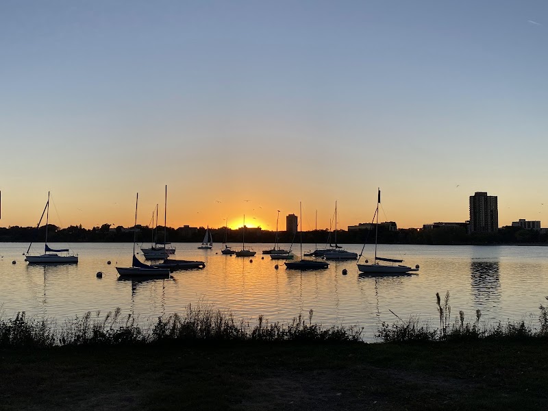 Lakefront Escape at Bde Maka Ska, Minneapolis surrounding landscape