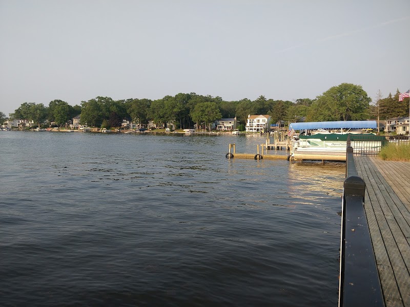 Lakeside Beach: A Lakeshore Gem in Spring Lake, Michigan surrounding landscape