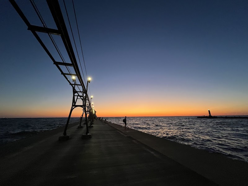 Grand Haven Pier: Lakeshore Charm of Michigan - grand haven pier