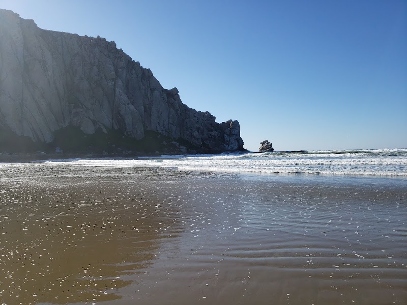 Natural Wonder & Coastal Landmark: Morro Rock Beach - Morro Rock Beach