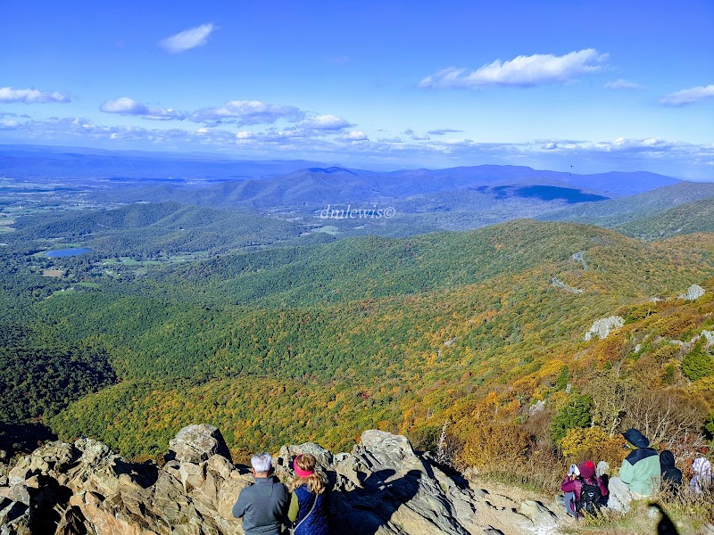 Hiking to Stony Man Peak in Shenandoah National Park outdoor detail