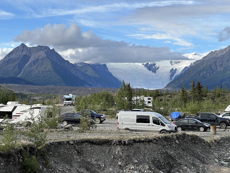 Base Camp Kennicott: Alaska's Glacial Gateway - Base Camp Kennicott