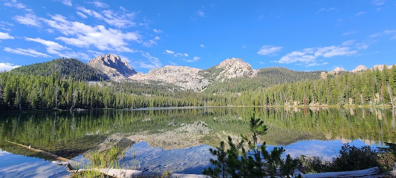 Mountain Majesty of Mount Heyburn, Idaho surrounding landscape
