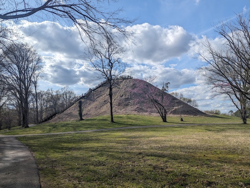 Historic Earthworks & Walking Trails at Pinson Mounds, Tennessee - Pinson Mounds State Archaeological Park