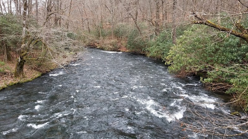 Nantahala River: Water Sports Haven in Western North Carolina surrounding landscape