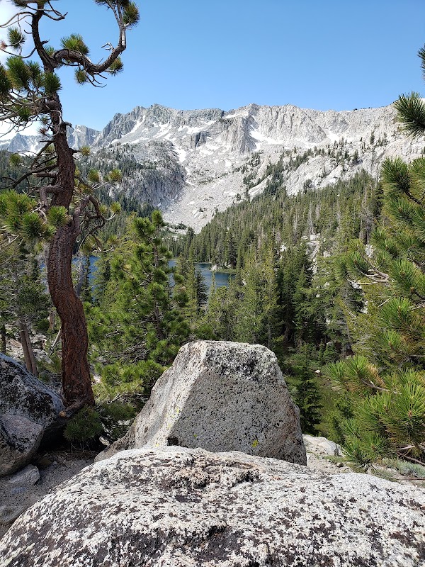 Scenic Hiking at TJ Lake Loop Trailhead Near Mammoth Lakes - TJ Lake Loop Trailhead