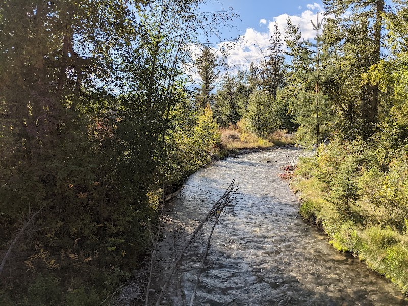 Canyon Trail Adventure at Sinclair Canyon near Radium Hot Springs - Sinclair Canyon Trailhead and Parking