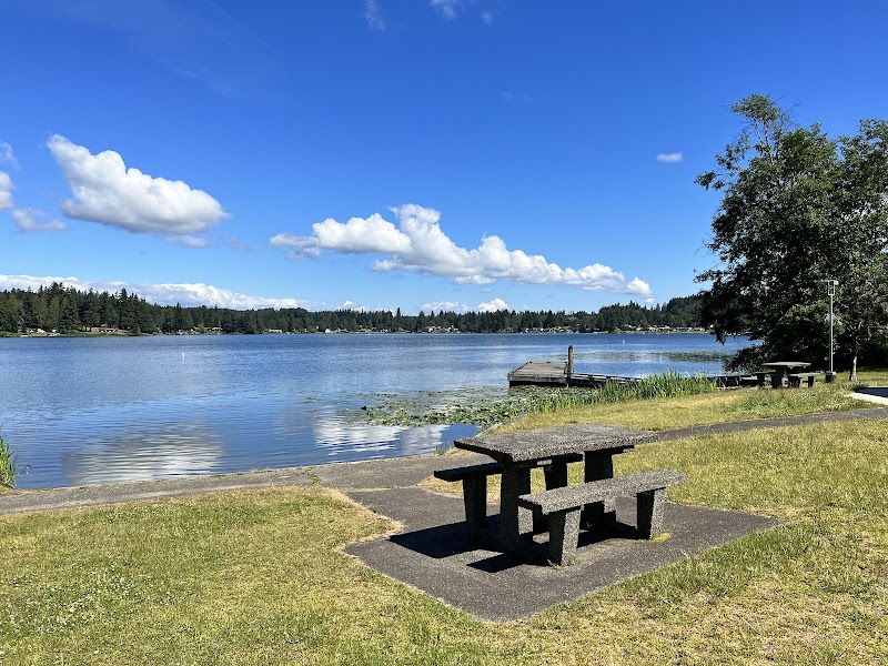 Peaceful Waters of Kitsap Lake, Washington - Kitsap Lake