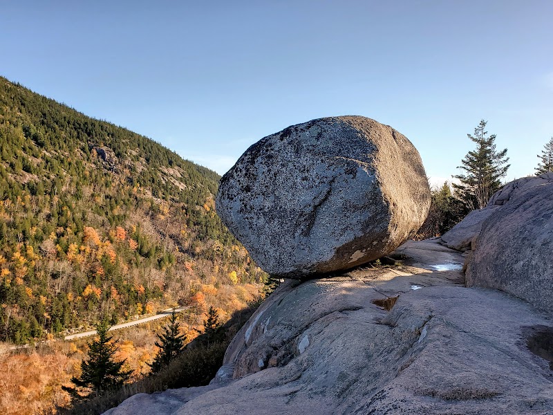 Hiking to Bubble Rocks on Bubbles Divide Trail, Mt Desert, Maine - Bubbles Divide Trail