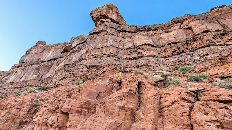 Scenic Drive and Natural Wonders along Highway 261, Utah - Highway 261