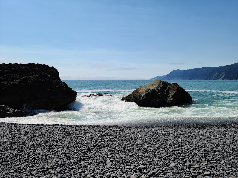 Black Sands Beach Trailhead: Coastal Natural Wonder in Whitethorn, California - Black Sands Beach Trailhead