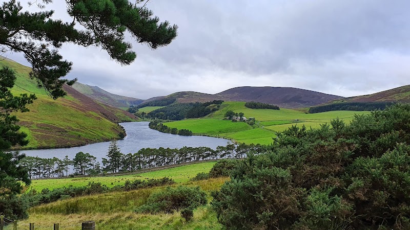Scenic Hiking in the Pentland Hills near Edinburgh - Pentland Hills