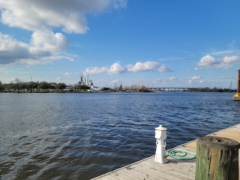 Wilmington Downtown Riverwalk adventures