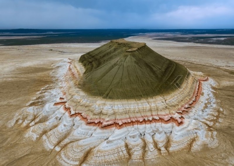 Striking Geology at Gora Bokty in Kazakhstan’s Mangystau Region